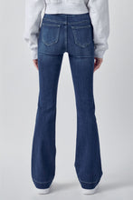 Load image into Gallery viewer, Cello Pull-On Jeans SHORT Length Jegging
